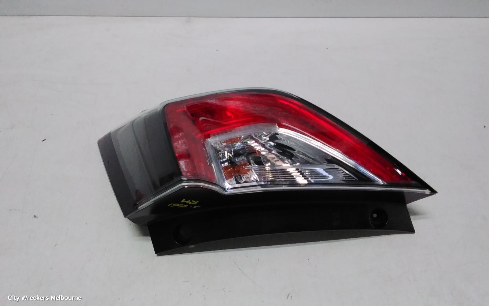 HONDA CIVIC RIGHT TAILLIGHT, IN BODY, HATCH, 10TH GEN, LED TYPE, 02/2017 - 08/2021
