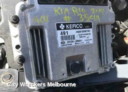 KIA RIO WASHER BOTTLE, UB, 08/2011 - 10/2014