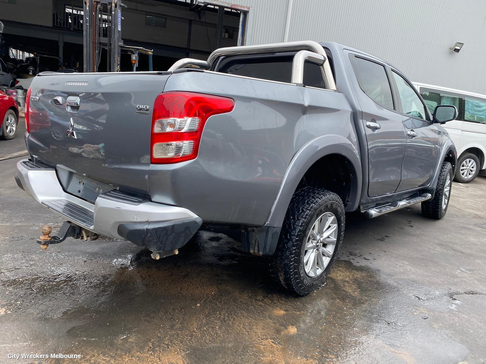 MITSUBISHI TRITON LEFT FRONT HUB ASSEMBLY, ML-MQ, 4WD, ABS TYPE, 07/2006 - 10/2018