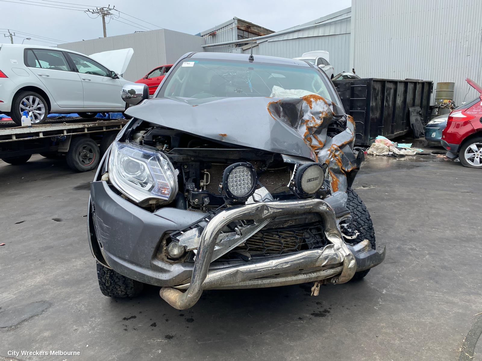 MITSUBISHI TRITON LEFT FRONT HUB ASSEMBLY, ML-MQ, 4WD, ABS TYPE, 07/2006 - 10/2018