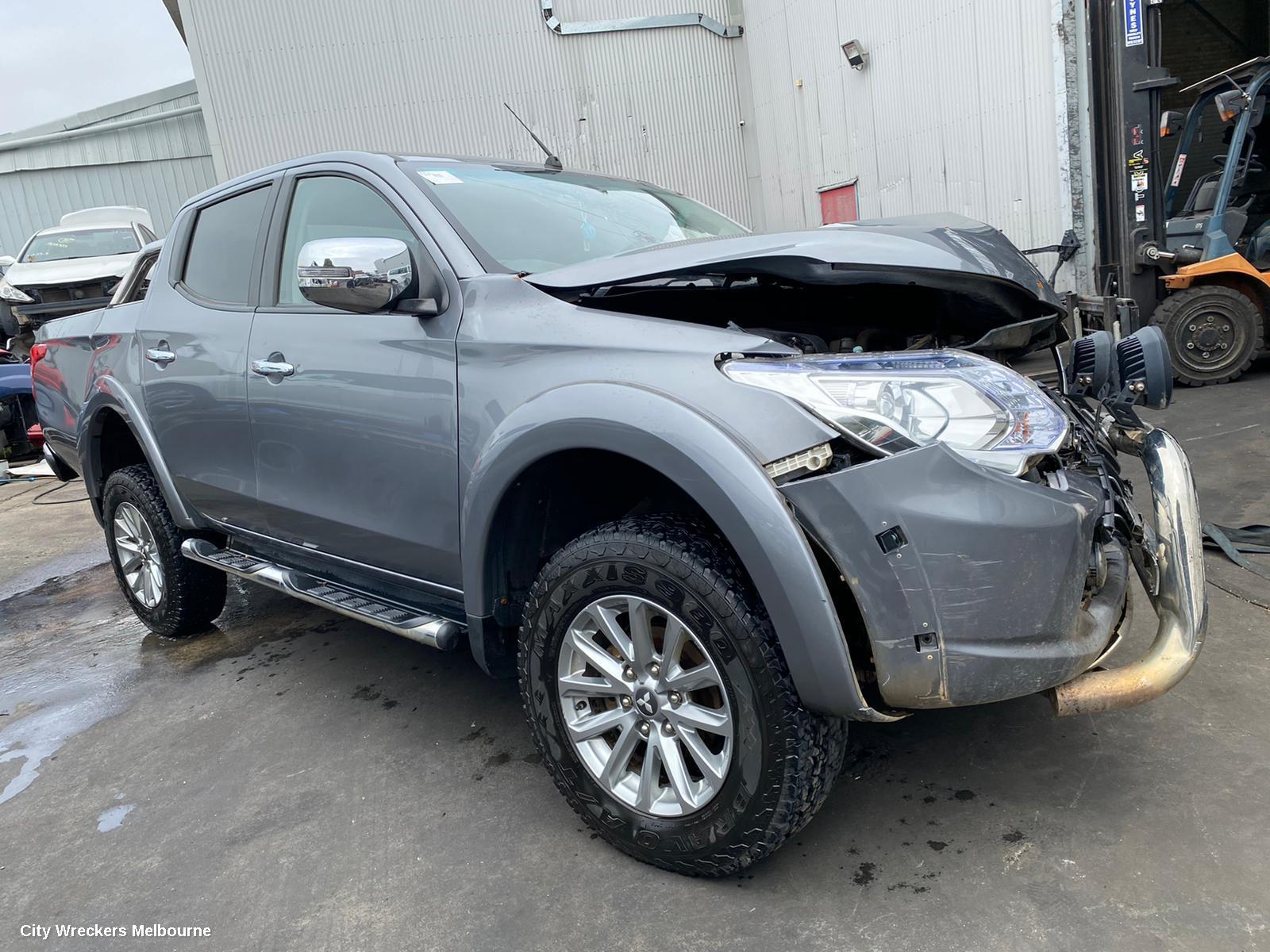 MITSUBISHI TRITON LEFT FRONT HUB ASSEMBLY, ML-MQ, 4WD, ABS TYPE, 07/2006 - 10/2018