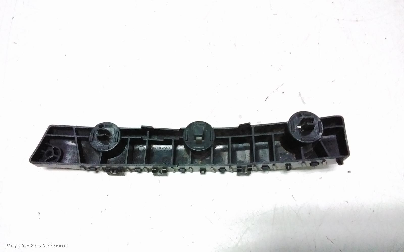 NISSAN XTRAIL, T32, 03/2014 - 07/2022, RHF BAR BRAKET: 115219