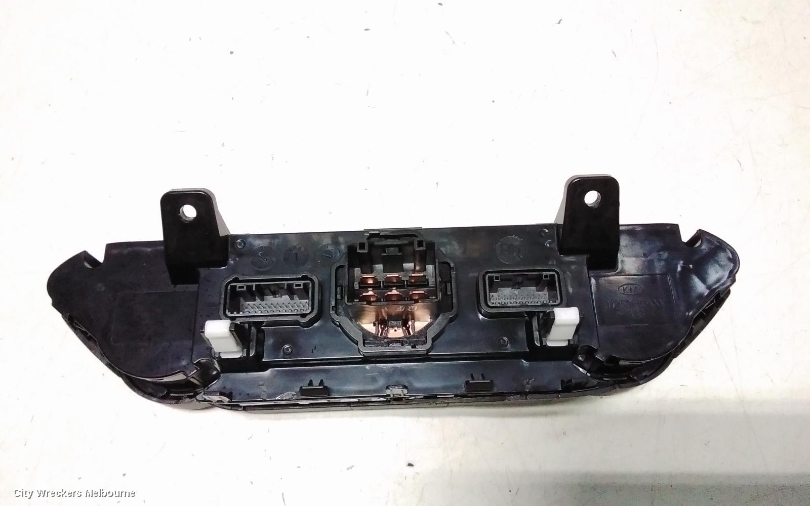 KIA CERATO HEATER/AC CONTROLS, NON CLIMATE CONTROL TYPE, BD, 04/2018 ONWARDS