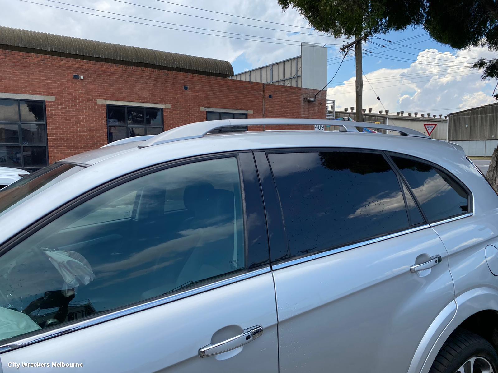 HOLDEN CAPTIVA TAILGATE HANDLE