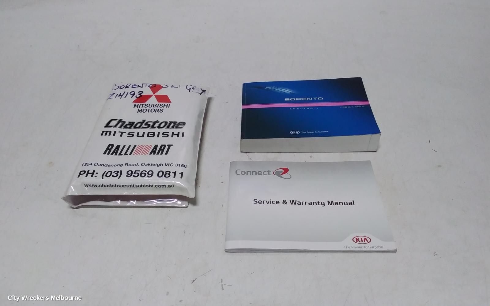 KIA SORENTO OWNERS HANDBOOK, PETROL, XM, 10/2009 - 09/2012