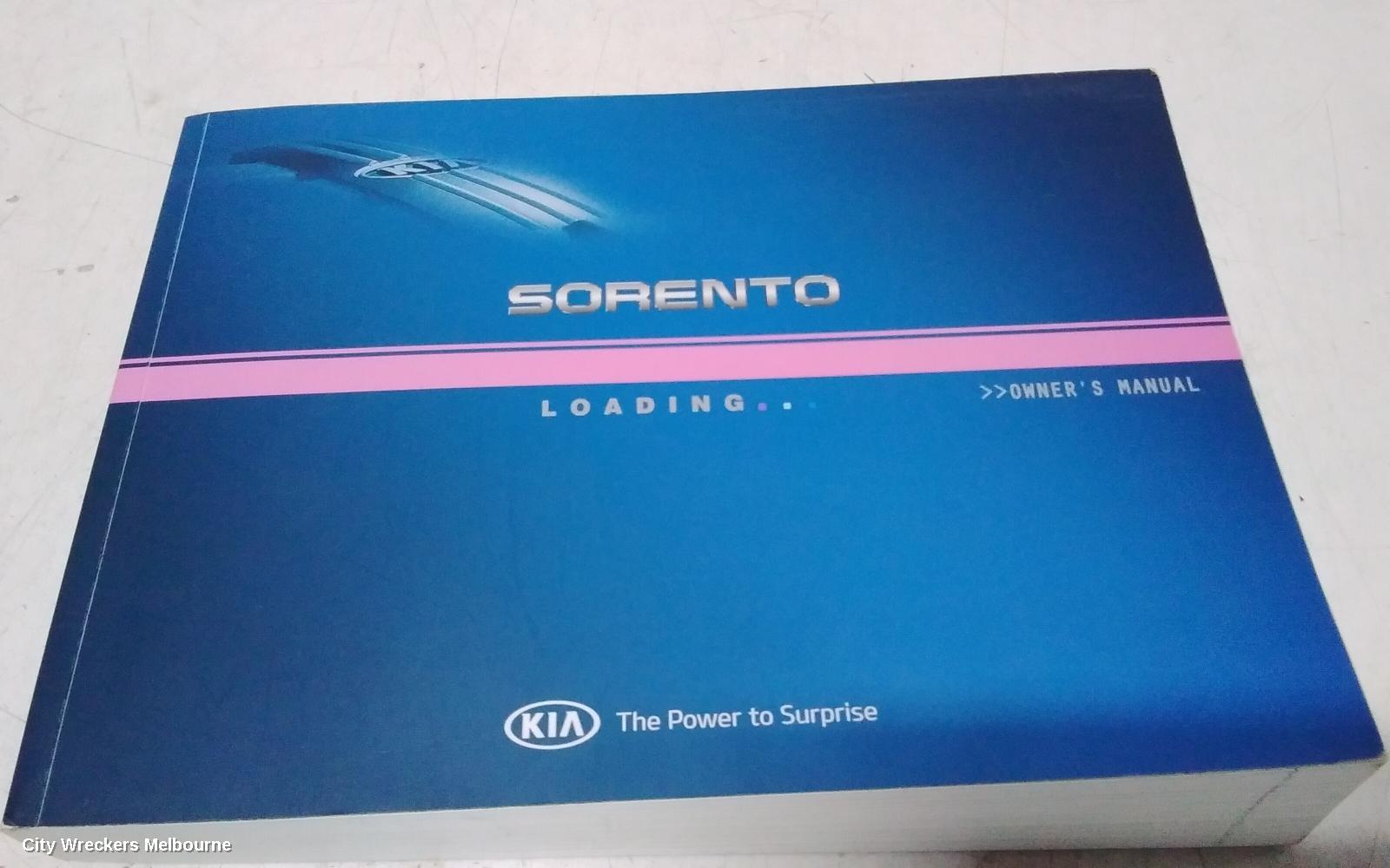 KIA SORENTO OWNERS HANDBOOK, PETROL, XM, 10/2009 - 09/2012