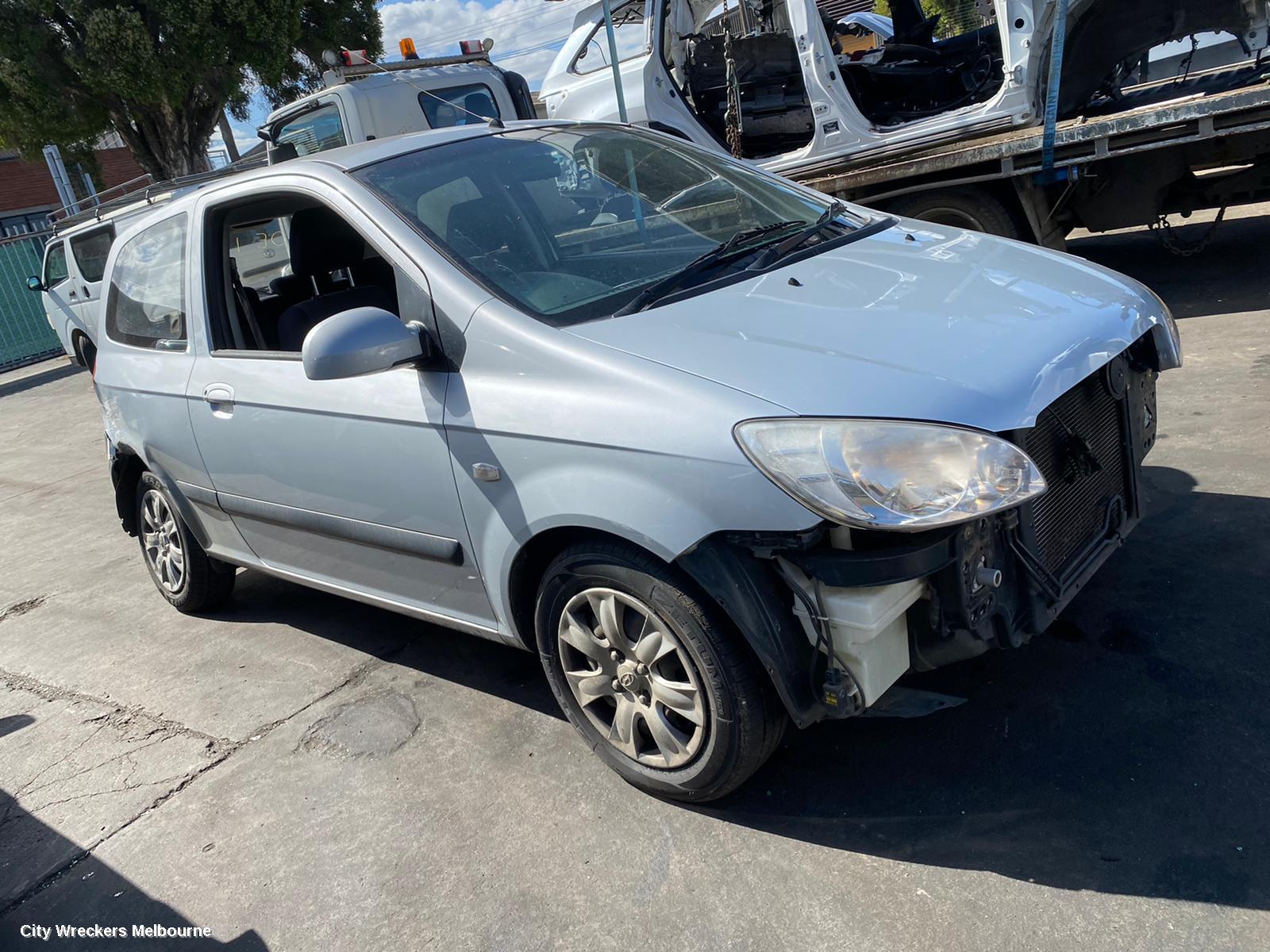 HYUNDAI GETZ LEFT DOOR MIRROR, TB, 3DR/5DR HATCH, POWER, COLOUR CODED, 09/2002 - 09/2011