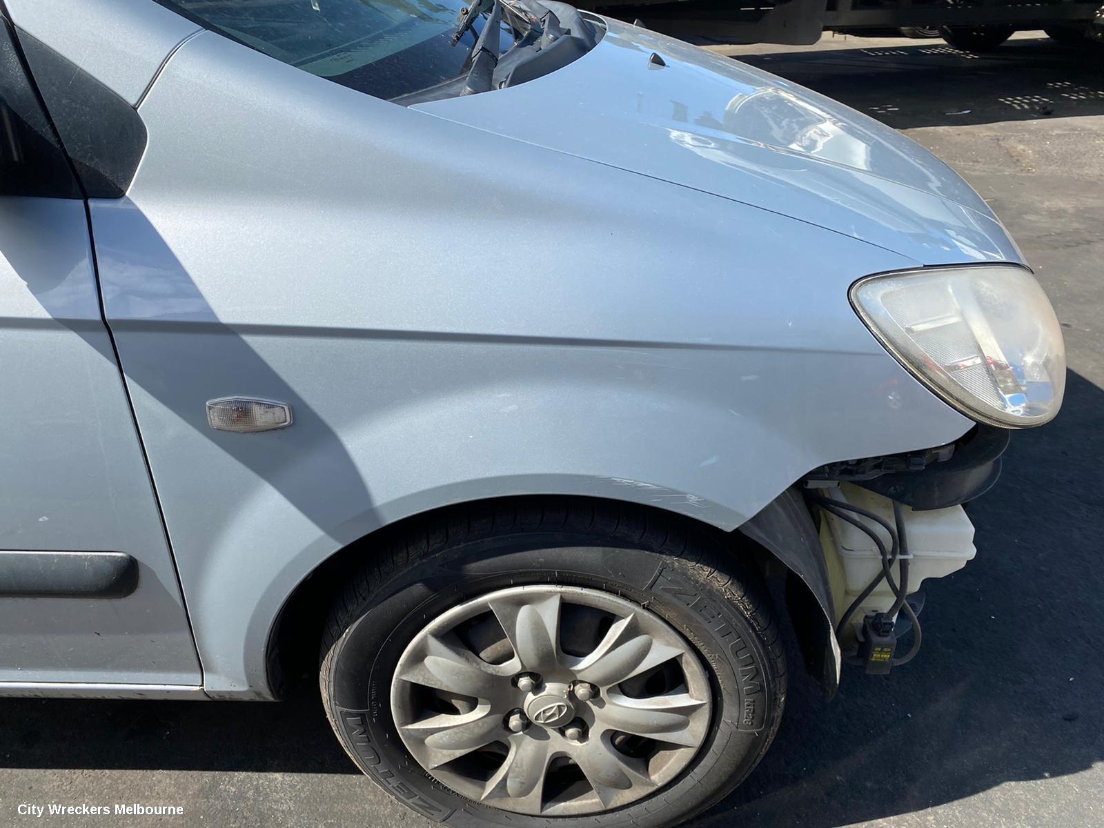 HYUNDAI GETZ LEFT DOOR MIRROR, TB, 3DR/5DR HATCH, POWER, COLOUR CODED, 09/2002 - 09/2011