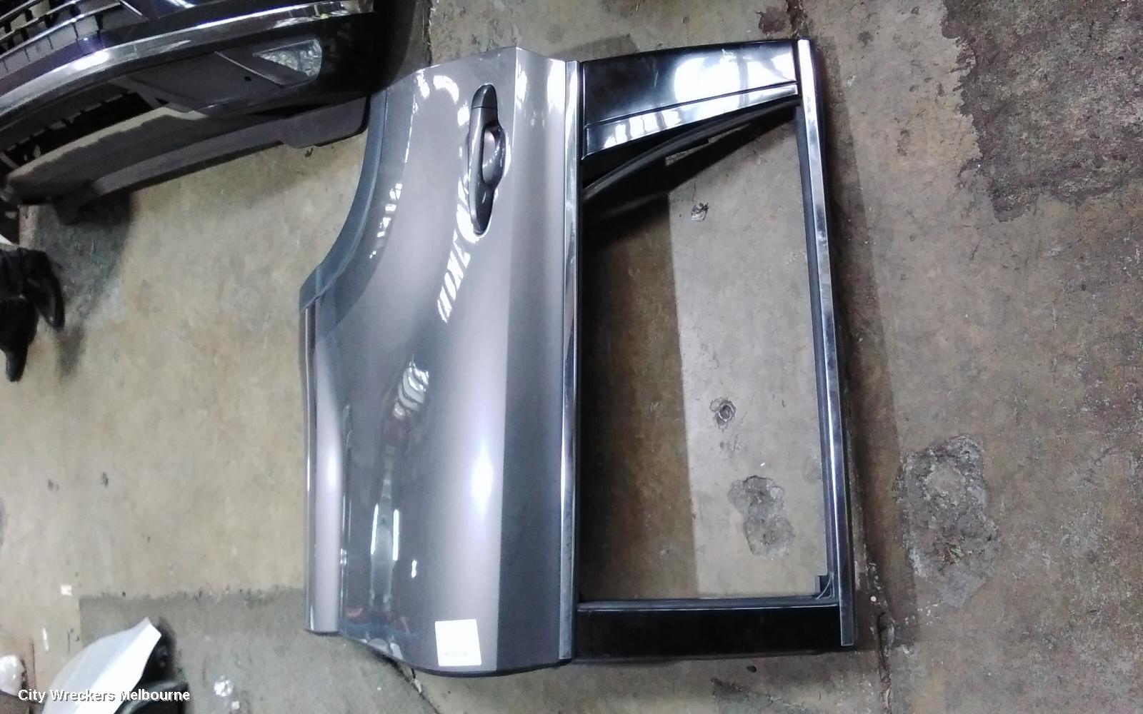 TOYOTA KLUGER RIGHT REAR DOOR, GSU50/GSU55, 12/2013 - 02/2021