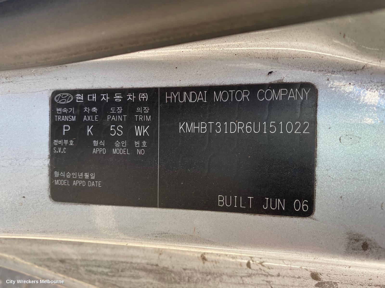 HYUNDAI GETZ LEFT DOOR MIRROR, TB, 3DR/5DR HATCH, POWER, COLOUR CODED, 09/2002 - 09/2011