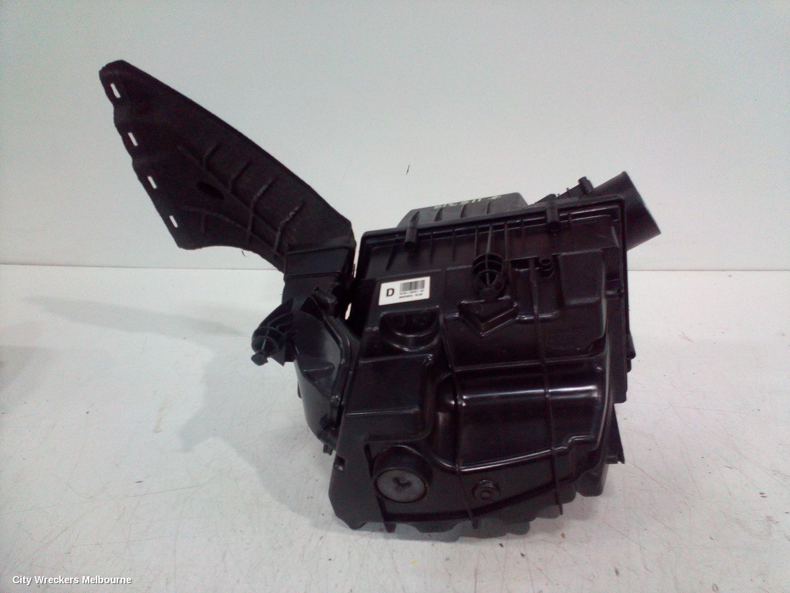 LAND ROVER DISCOVERY SPORT AIR CLEANER/BOX, AIR CLEANER, L550, 2.2, DIESEL, 01/2015 - 06/2016