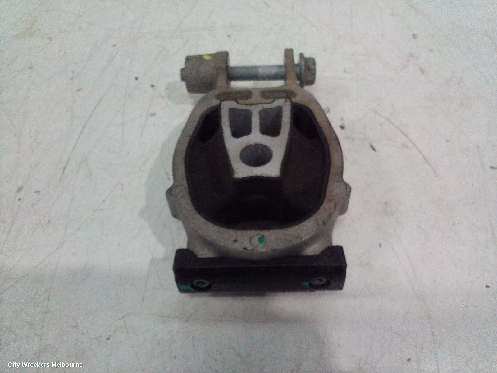 AUDI Q3 MOUNT, ENGINE MOUNT, PETROL, 2.0, TURBO, 125TFSI (125KW), 8U, CCZC CODE, 03/2012 - 12/2018