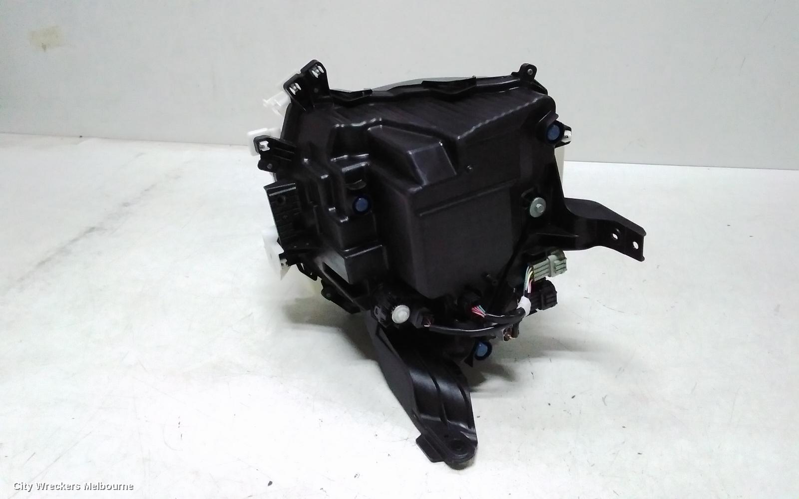 MITSUBISHI OUTLANDER LEFT HEADLAMP, ZM, LED, W/ AUTO LEVELLING, AUTO ON, ADAPTIVE BEAM TYPE, 08/2021 ONWARDS