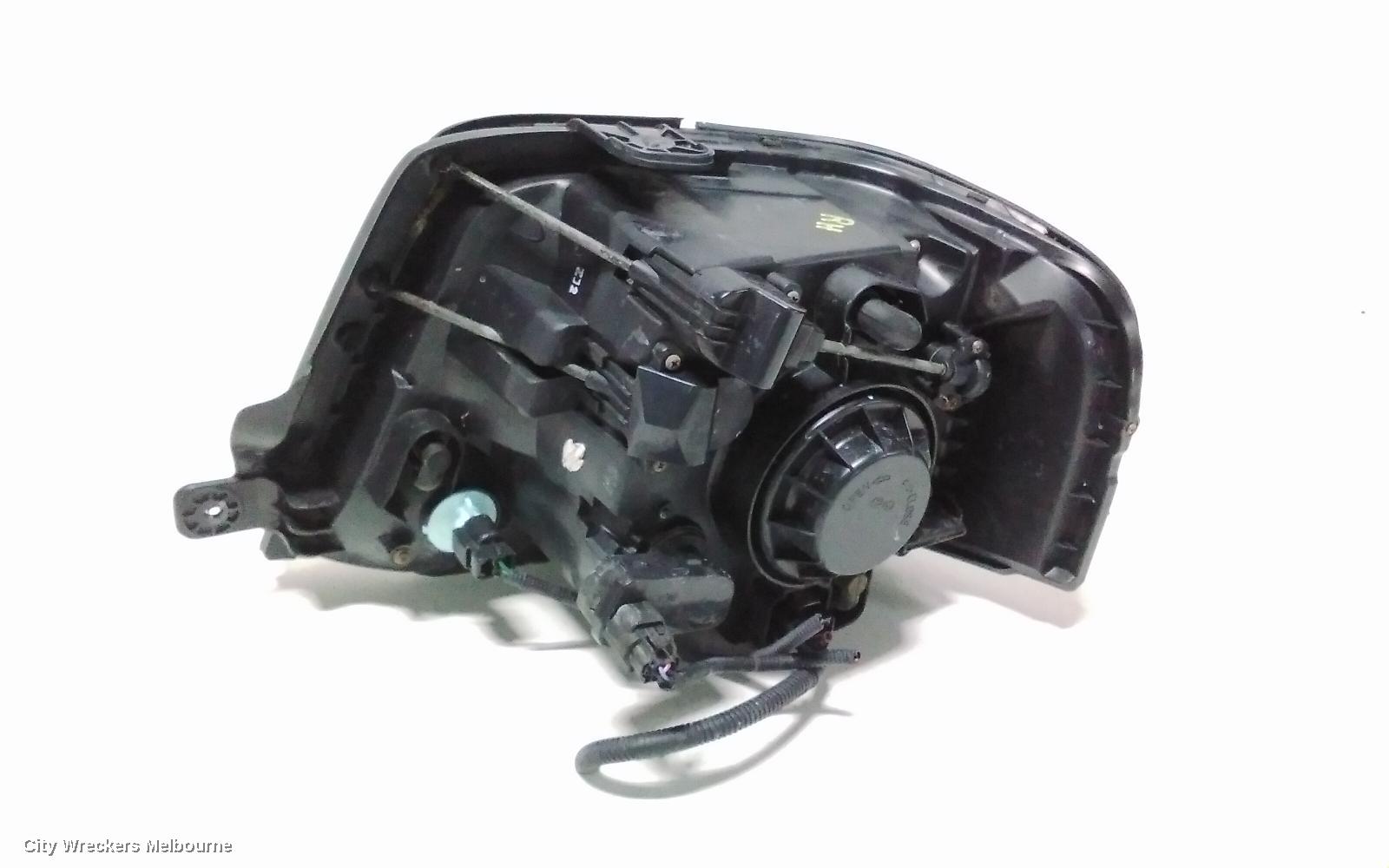 KIA PREGIO RIGHT HEADLAMP, CT, 07/2004 - 01/2006