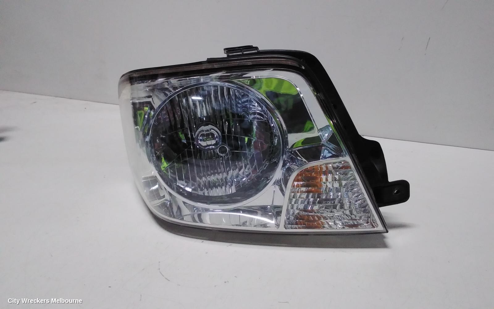 KIA PREGIO RIGHT HEADLAMP, CT, 07/2004 - 01/2006