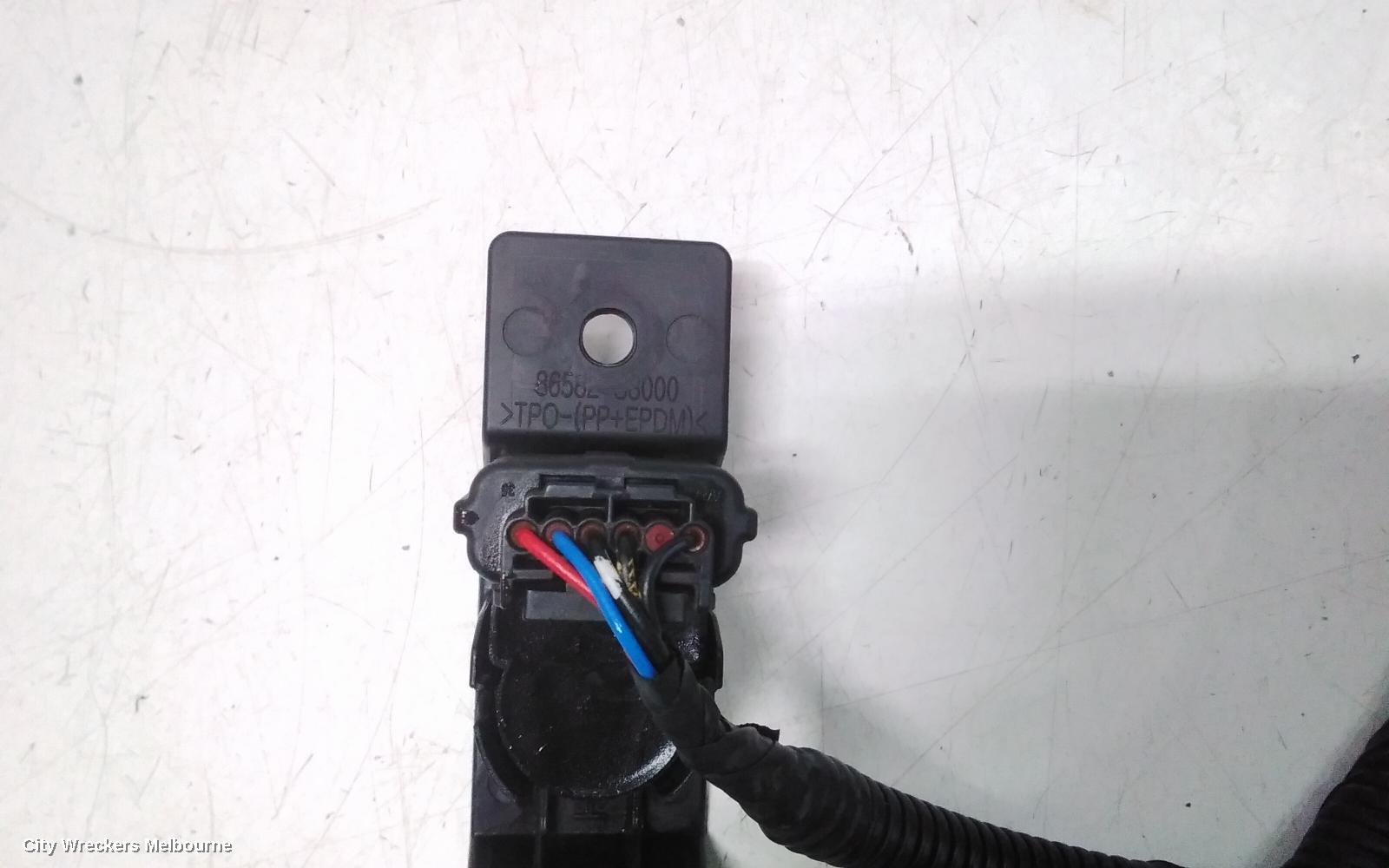 HYUNDAI PALISADE, LX2, 07/2020 - 03/2025, CRUSH SENSOR LH CENTRE: 115417