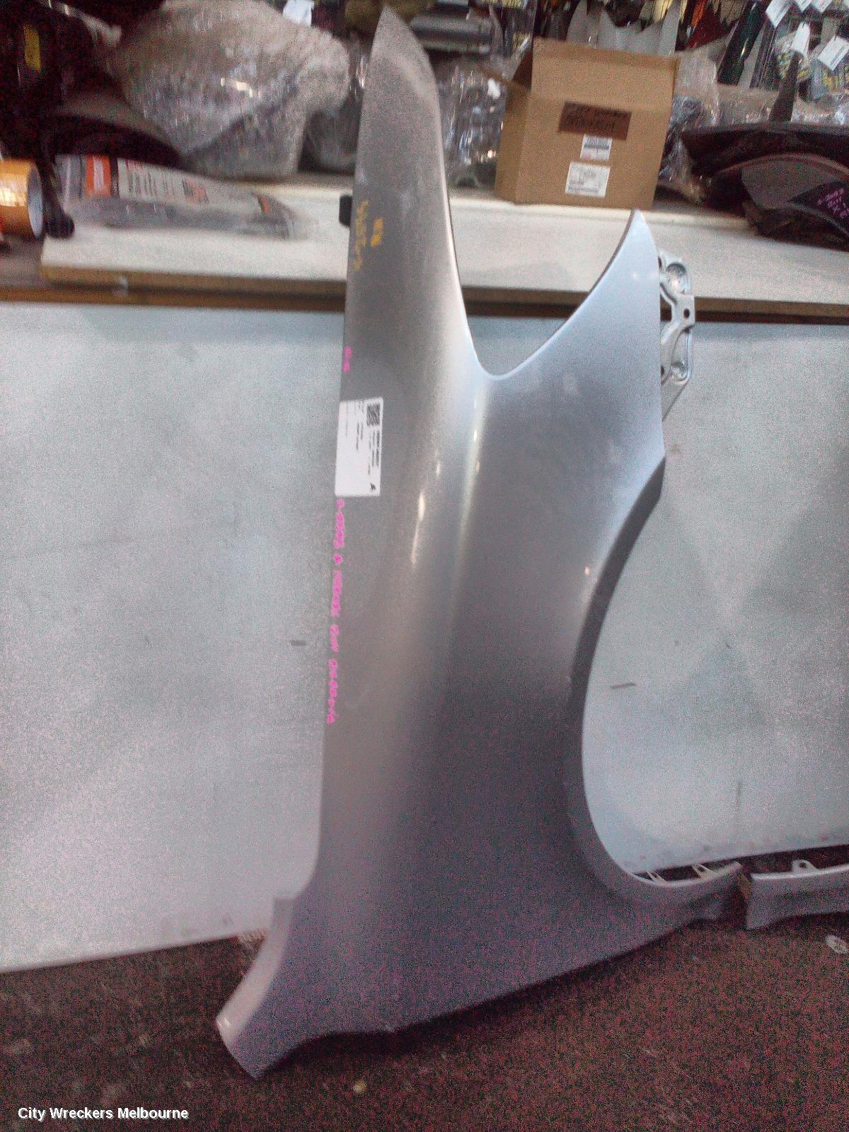 SKODA OCTAVIA RIGHT GUARD, 1Z, 05/2009 - 10/2013