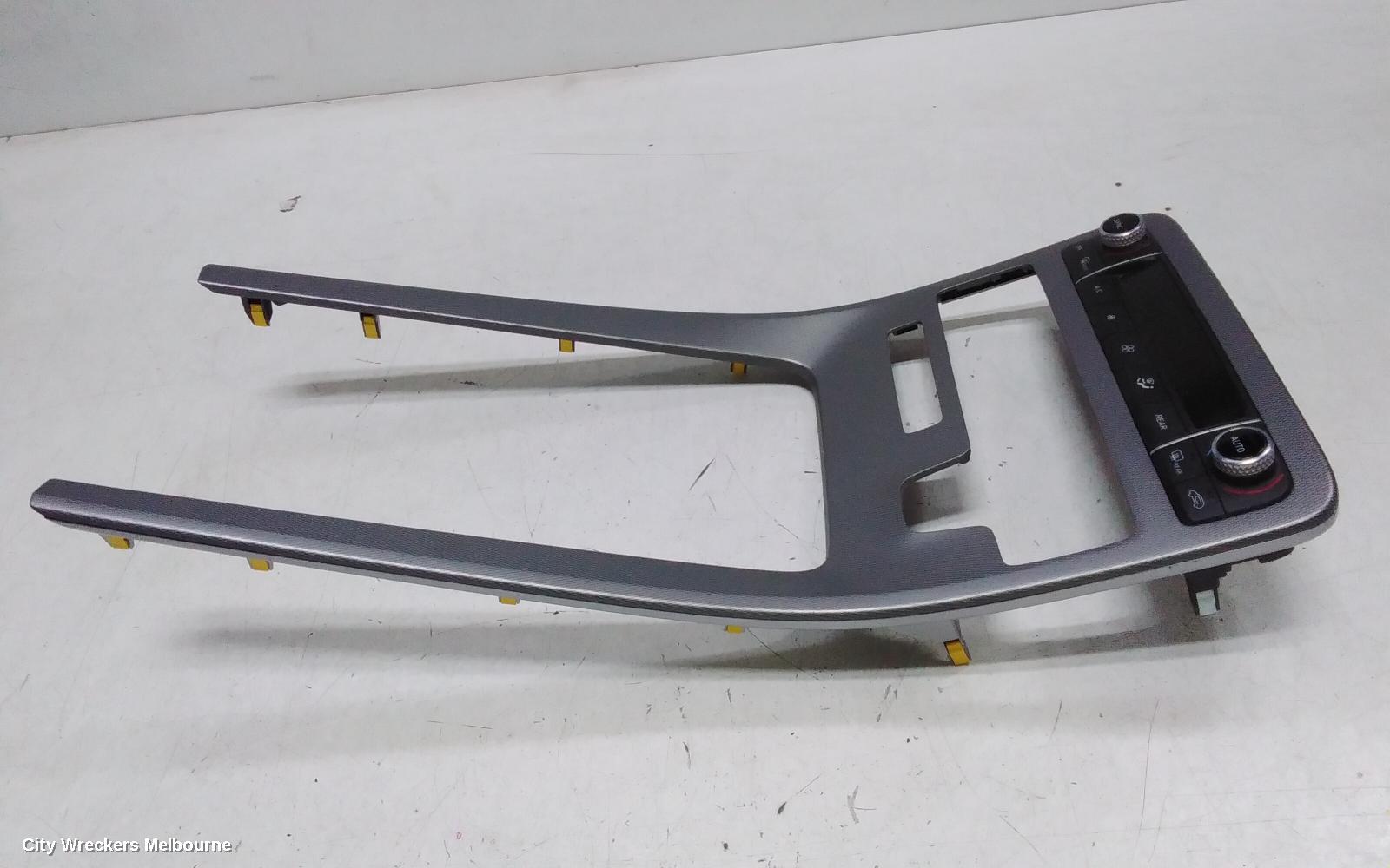 HYUNDAI PALISADE HEATER/AC CONTROLS, REAR THREE ZONE CLIMATE CONTROL, W/SEAT WARMER TYPE, LX2, 07/2020 ONWARDS