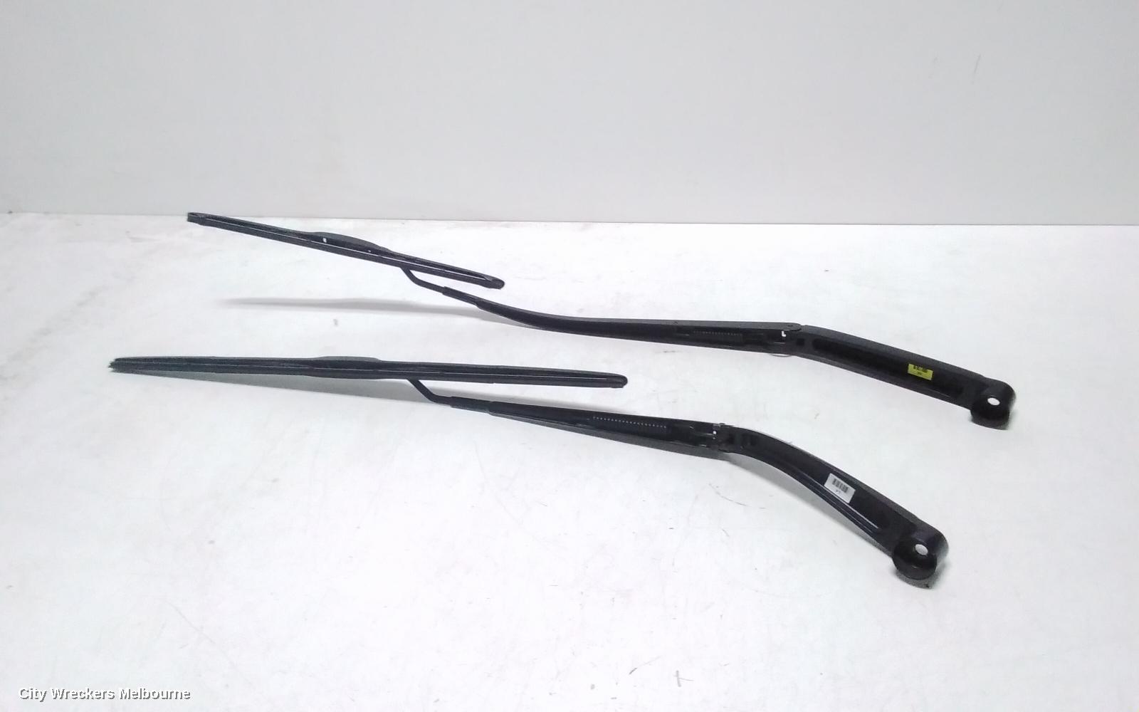 HYUNDAI TUCSON WIPER ARM, FRONT (PAIR), TL, 07/2015 - 01/2021
