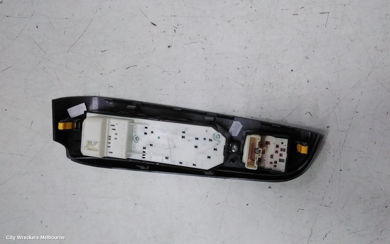 TOYOTA CAMRY PWR DR WIND SWITCH, RH FRONT (MASTER SWITCH), ASV50/AVV50, 12/2011 - 10/2017