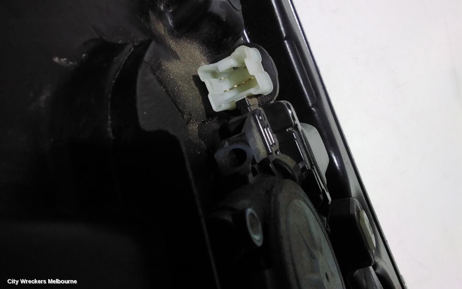 NISSAN XTRAIL RIGHT FRONT WINDOW REG/MOTOR, T31, POWER, 10/2007 - 12/2013