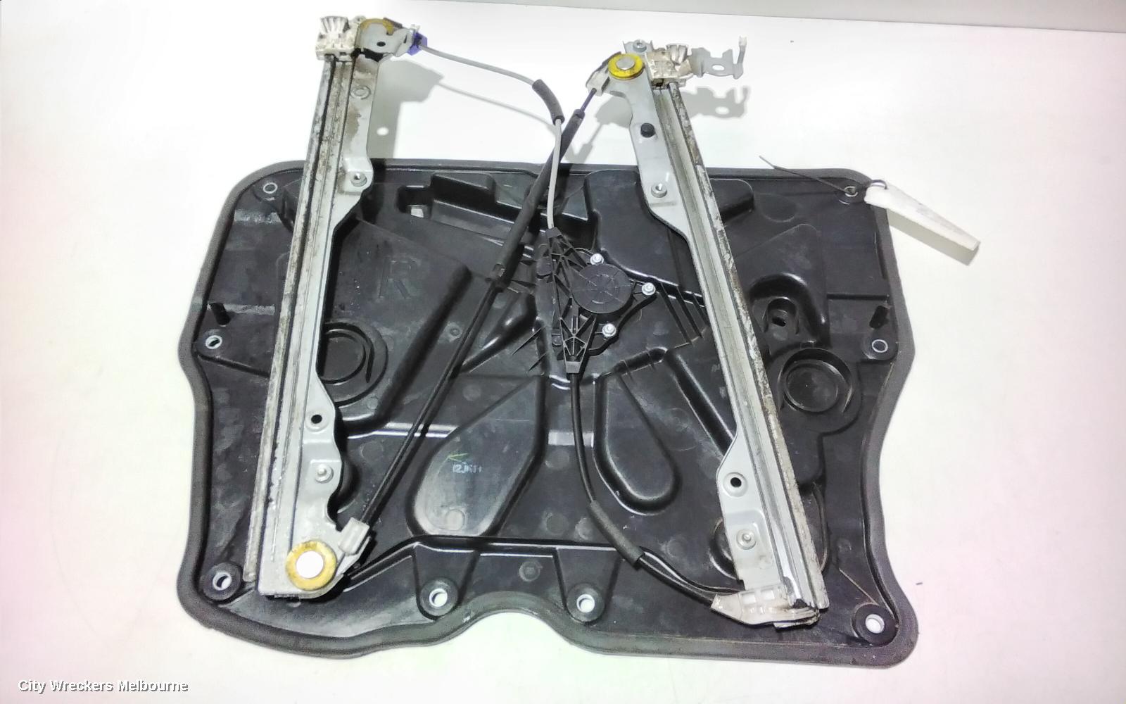 NISSAN XTRAIL RIGHT FRONT WINDOW REG/MOTOR, T31, POWER, 10/2007 - 12/2013