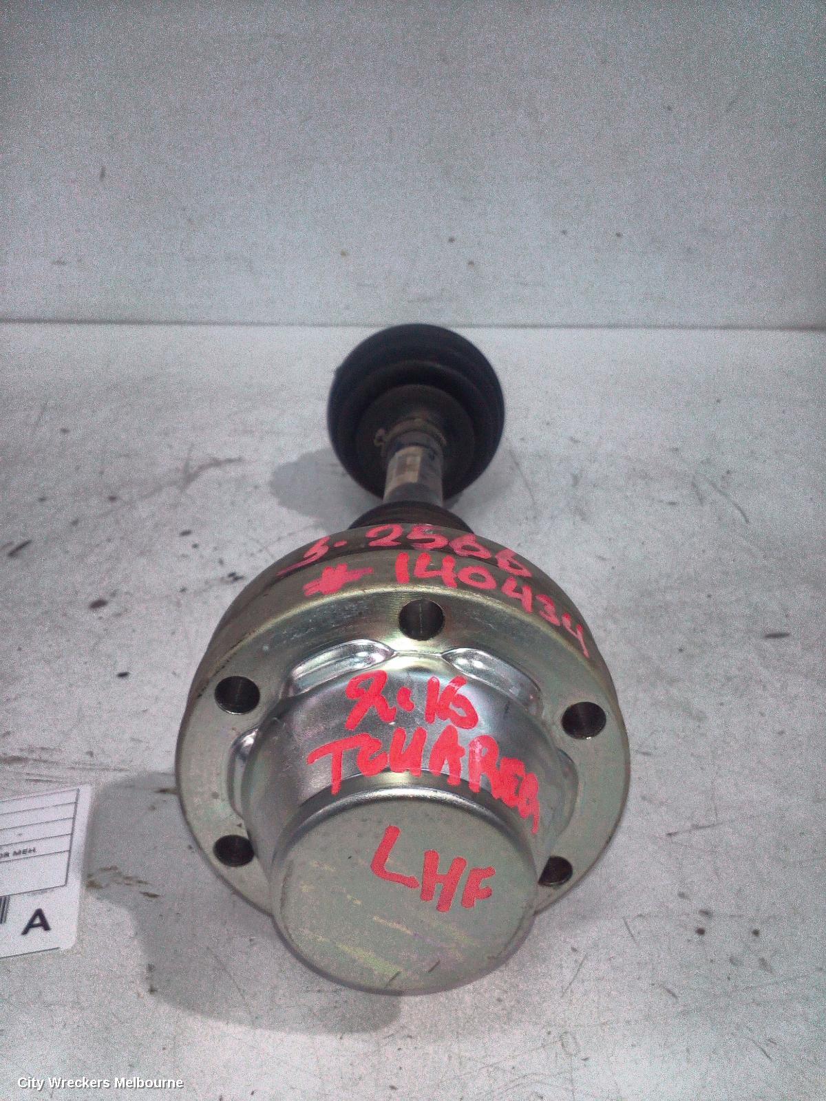 VOLKSWAGEN TOUAREG LEFT DRIVESHAFT, FRONT, 7P, 07/2011 - 04/2018