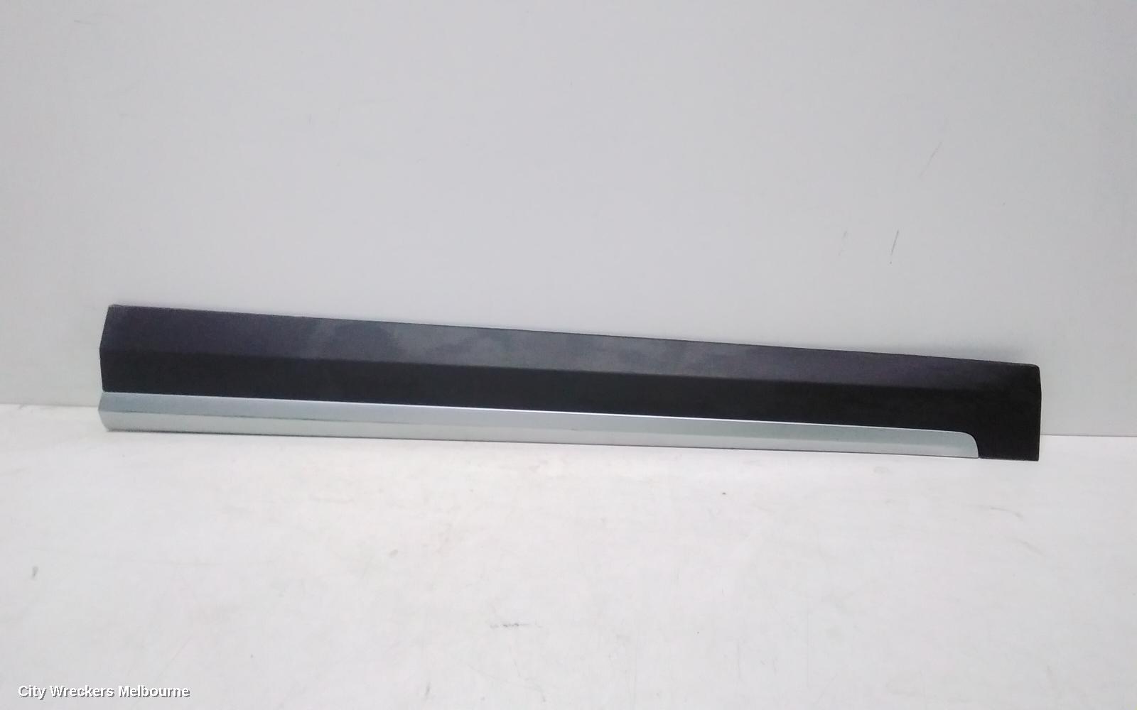 MG ZS DOOR MOULD, LEFT FRONT DOOR: 115459, AZS1, 09/2017 - 06/2025