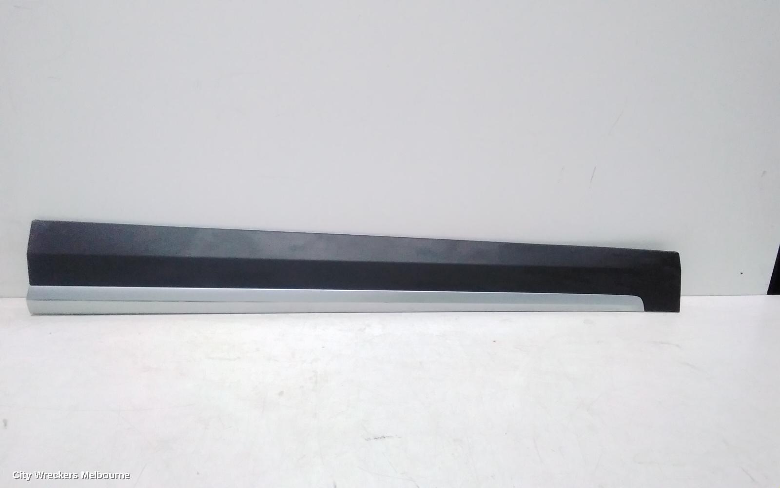 MG ZS DOOR MOULD, LEFT FRONT DOOR: 115459, AZS1, 09/2017 - 06/2025