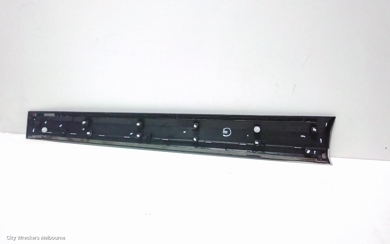 MG ZS DOOR MOULD, LEFT FRONT DOOR: 115459, AZS1, 09/2017 - 06/2025