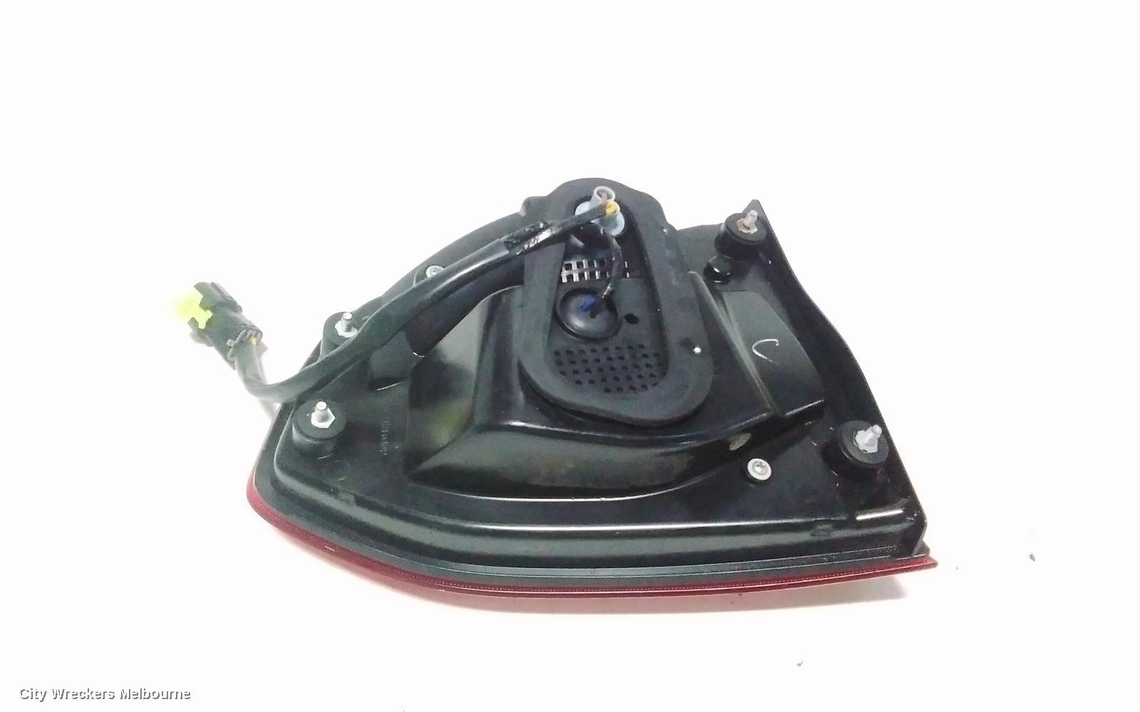 LDV G10 REAR GARNISH, TAILGATE LAMP (RH SIDE), WAGON, SV7A, 04/2015 - 08/2022