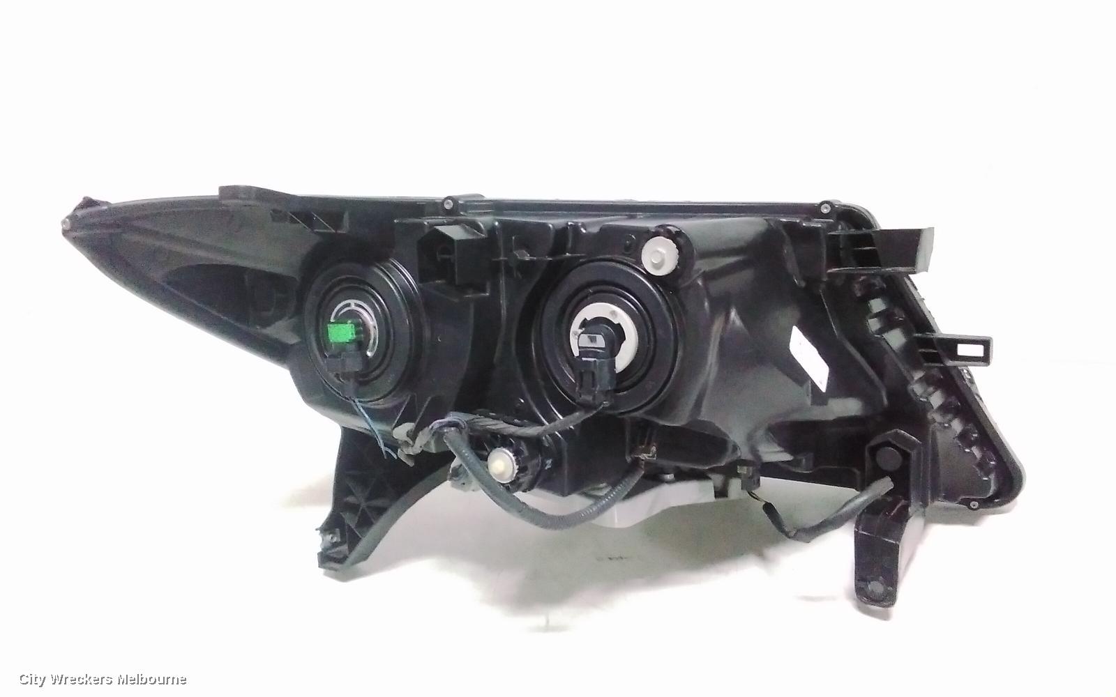 NISSAN PATHFINDER LEFT HEADLAMP, R52, HALOGEN, W/ AMBER INDICATOR TYPE, 06/2013 - 11/2016