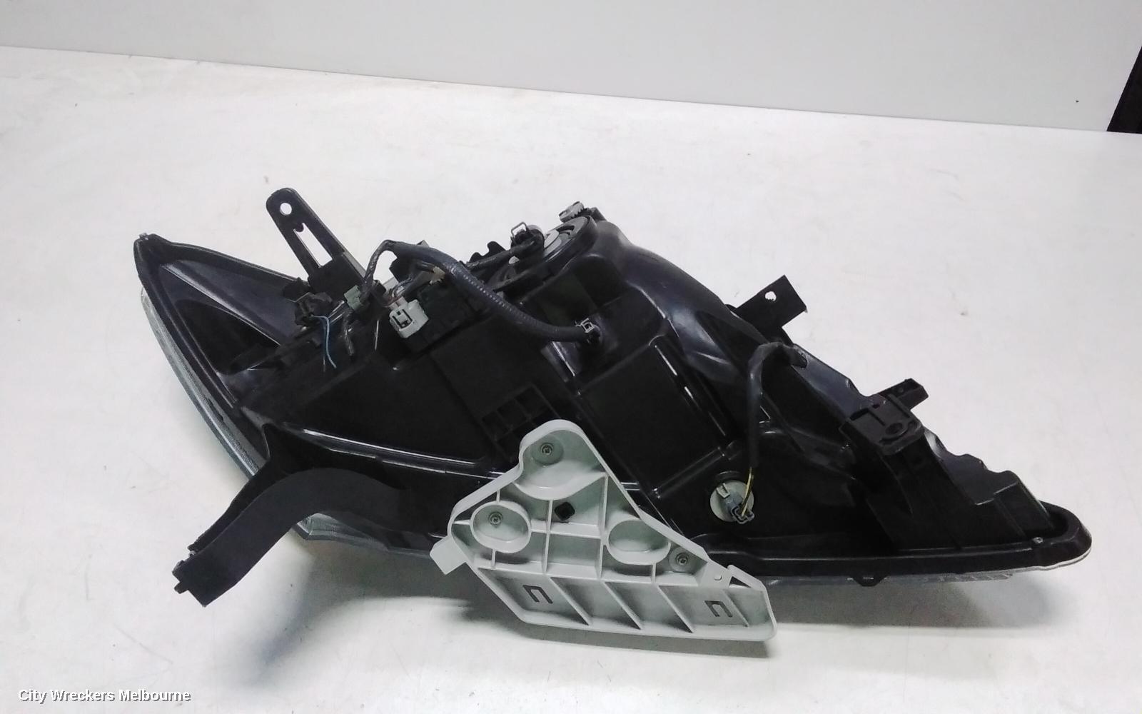 NISSAN PATHFINDER LEFT HEADLAMP, R52, HALOGEN, W/ AMBER INDICATOR TYPE, 06/2013 - 11/2016