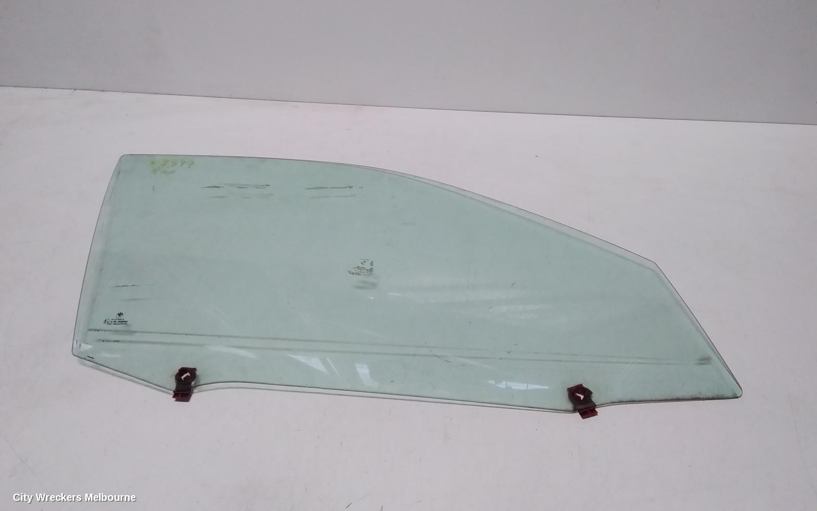 BMW 3 SERIES RIGHT FRONT DOOR WINDOW, E46, SEDAN/WAGON, 09/1998 - 01/2005