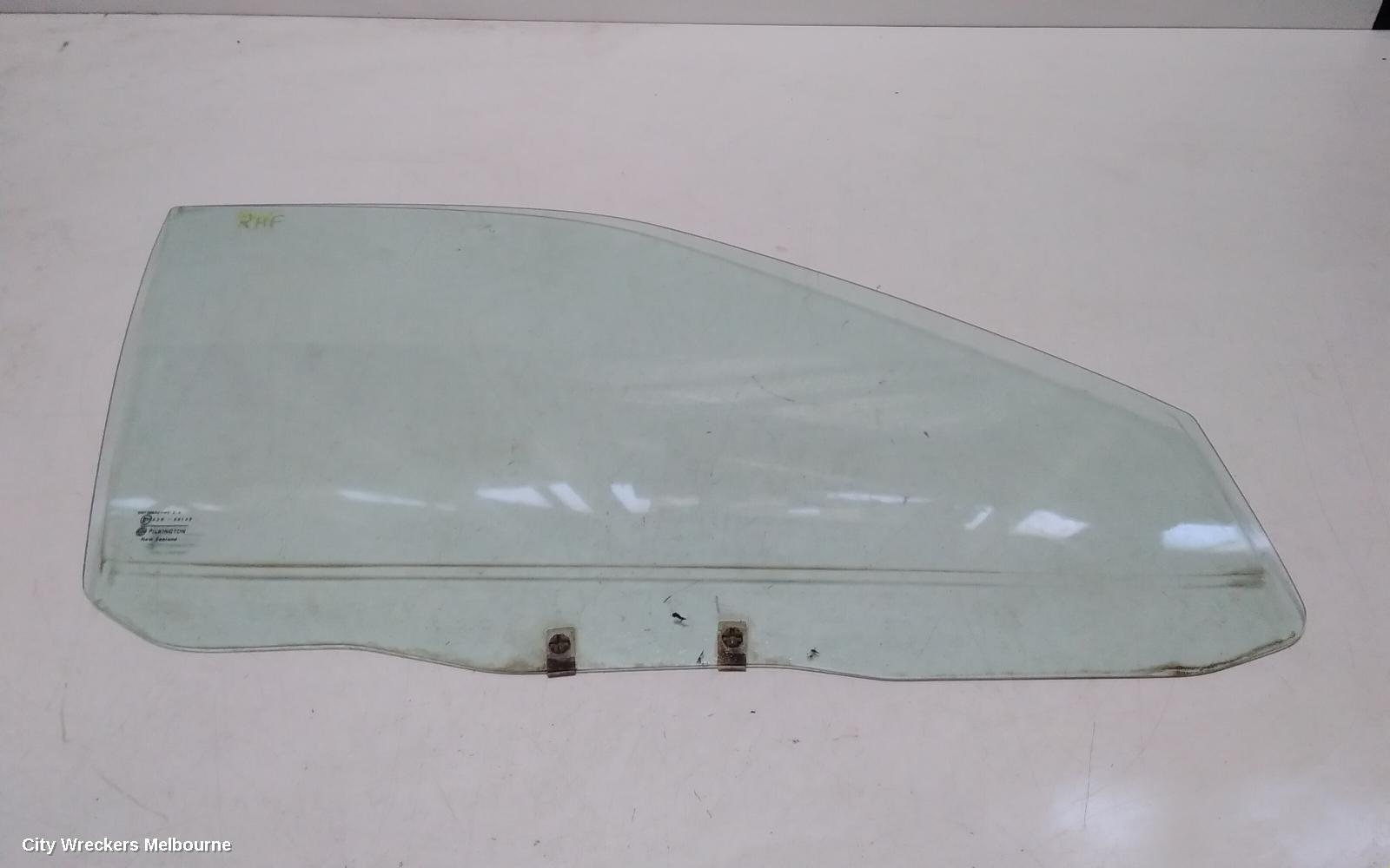 MITSUBISHI LANCER RIGHT FRONT DOOR WINDOW, CE, SEDAN, GREEN TINT, 07/1996 - 08/2003