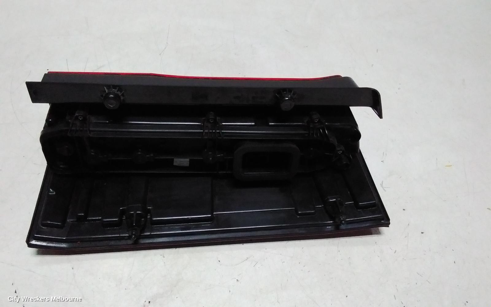 VOLKSWAGEN CRAFTER LEFT TAILLIGHT, IN BODY, VAN, SY1, 08/2017 ONWARDS