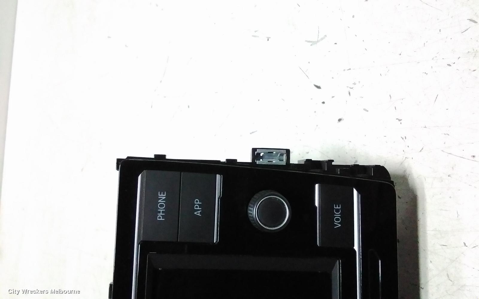 VOLKSWAGEN CRAFTER RADIO/CD/DVD/SAT/TV, DISPLAY UNIT, 6.5IN, SY1, 08/2017 ONWARDS