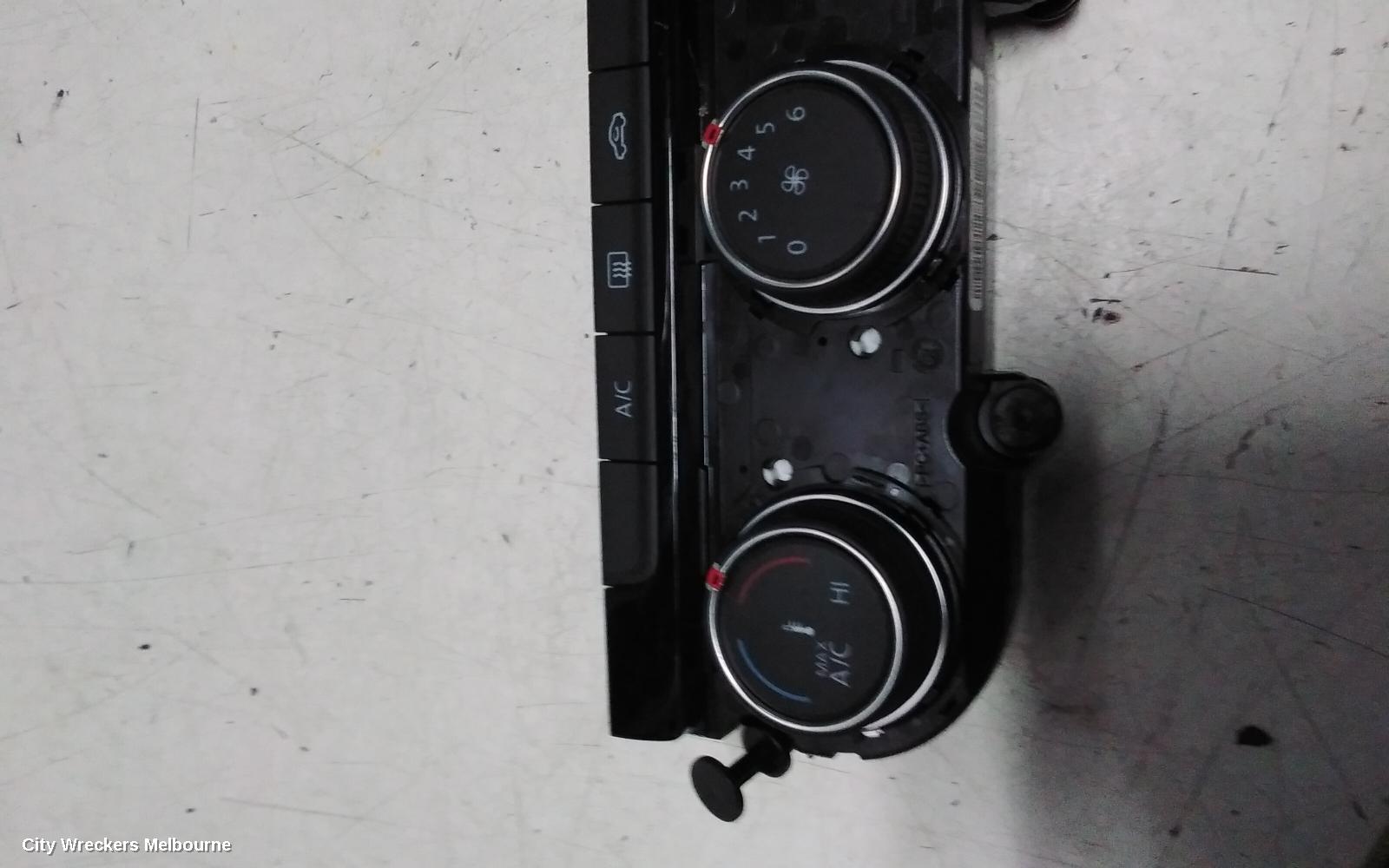 VOLKSWAGEN CRAFTER HEATER/AC CONTROLS, SY1, 08/2017 ONWARDS