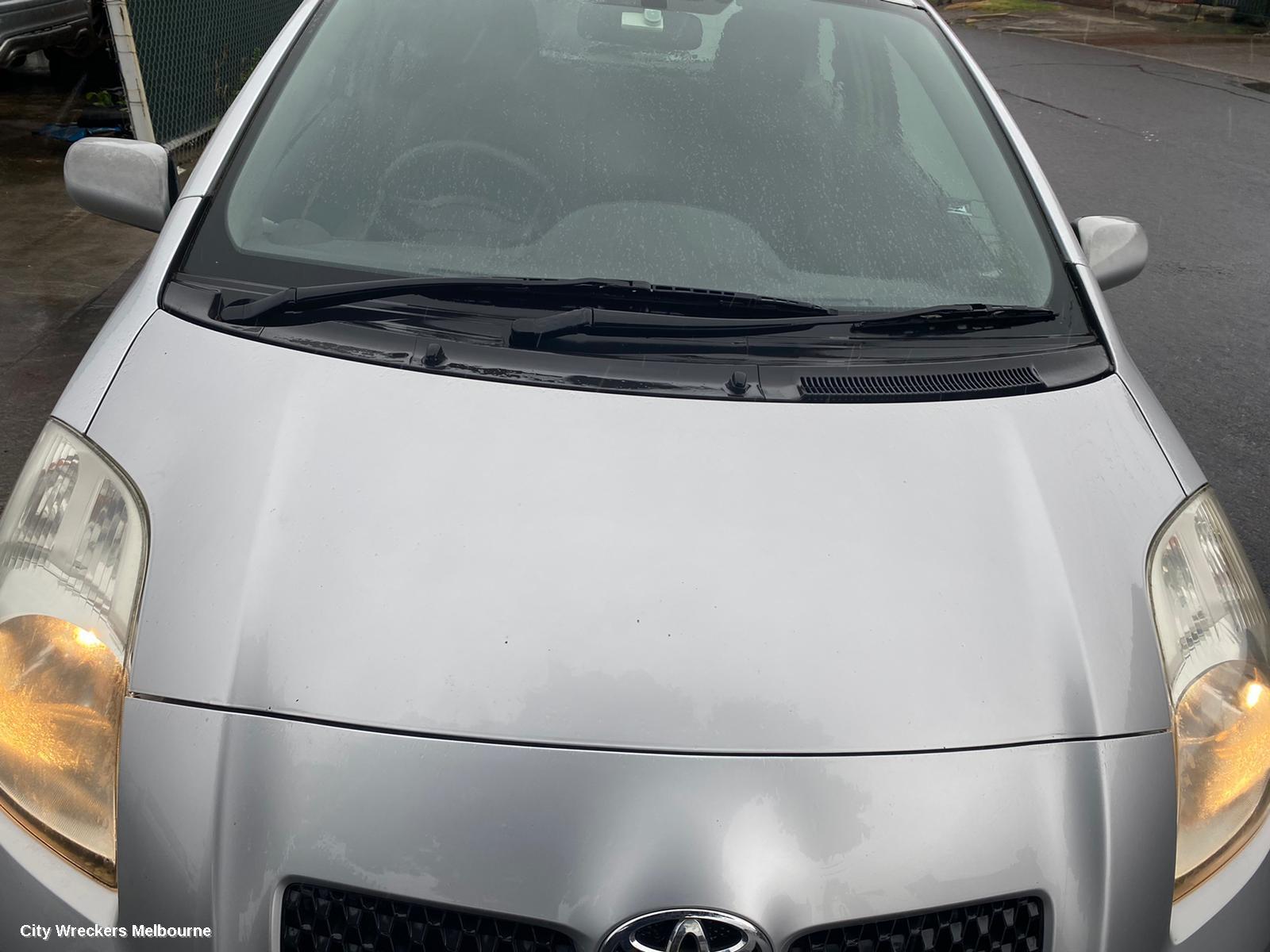 TOYOTA YARIS RIGHT GUARD LINER, NCP9#, HATCH, 10/2005 - 07/2011 (AUS ONLY)