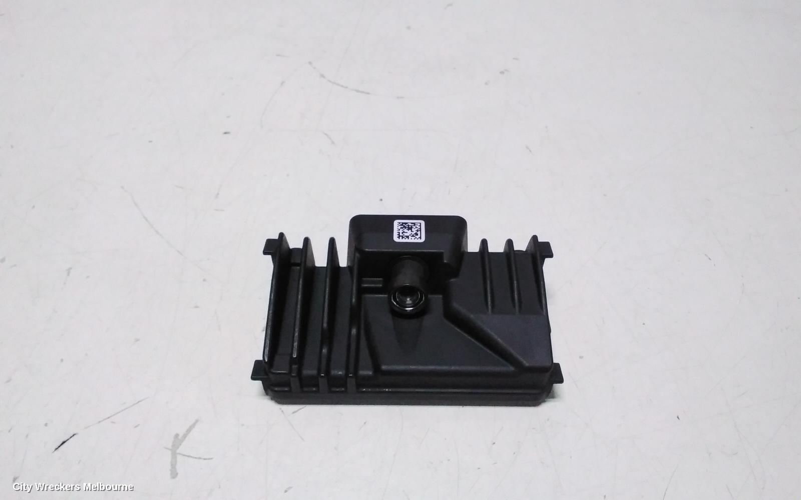 NISSAN XTRAIL REVERSE CAMERA, T33, FRONT CAMERA (WINDSCREEN MOUNTED), 08/2022 ONWARDS