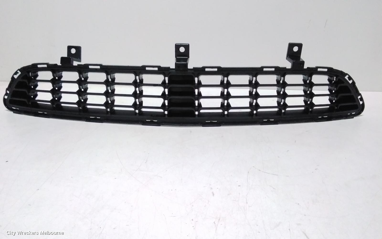 HOLDEN CAPTIVA GRILLE, BUMPER GRILLE (CENTRE), CG, CAPTIVA 5 (4TH VIN = D), 01/2011 - 09/2015