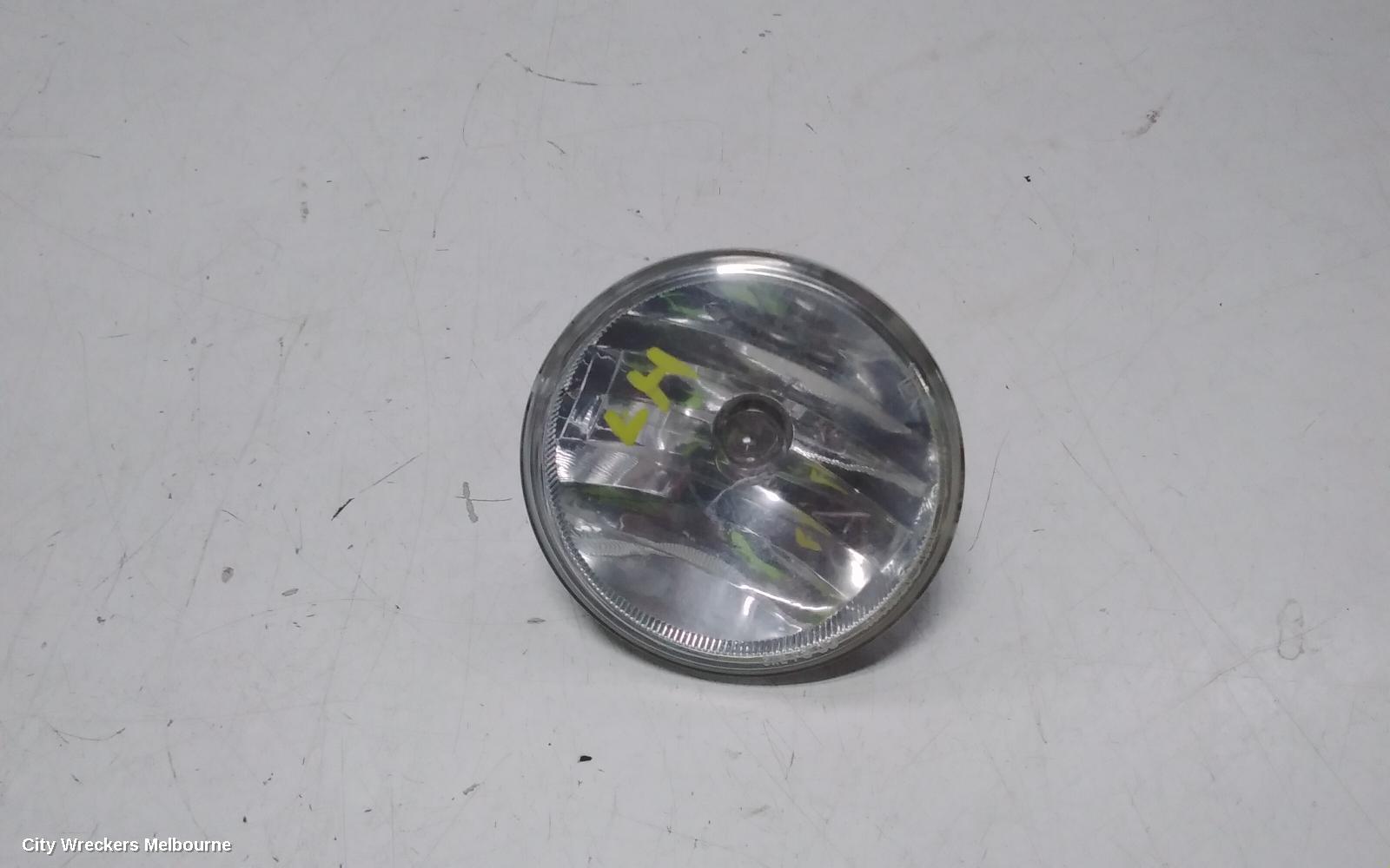 HOLDEN CAPTIVA RIGHT INDICATOR/FOG/SIDE, BUMPER FOGLAMP CHROME SURROUND, CG, 09/2006 - 09/2015