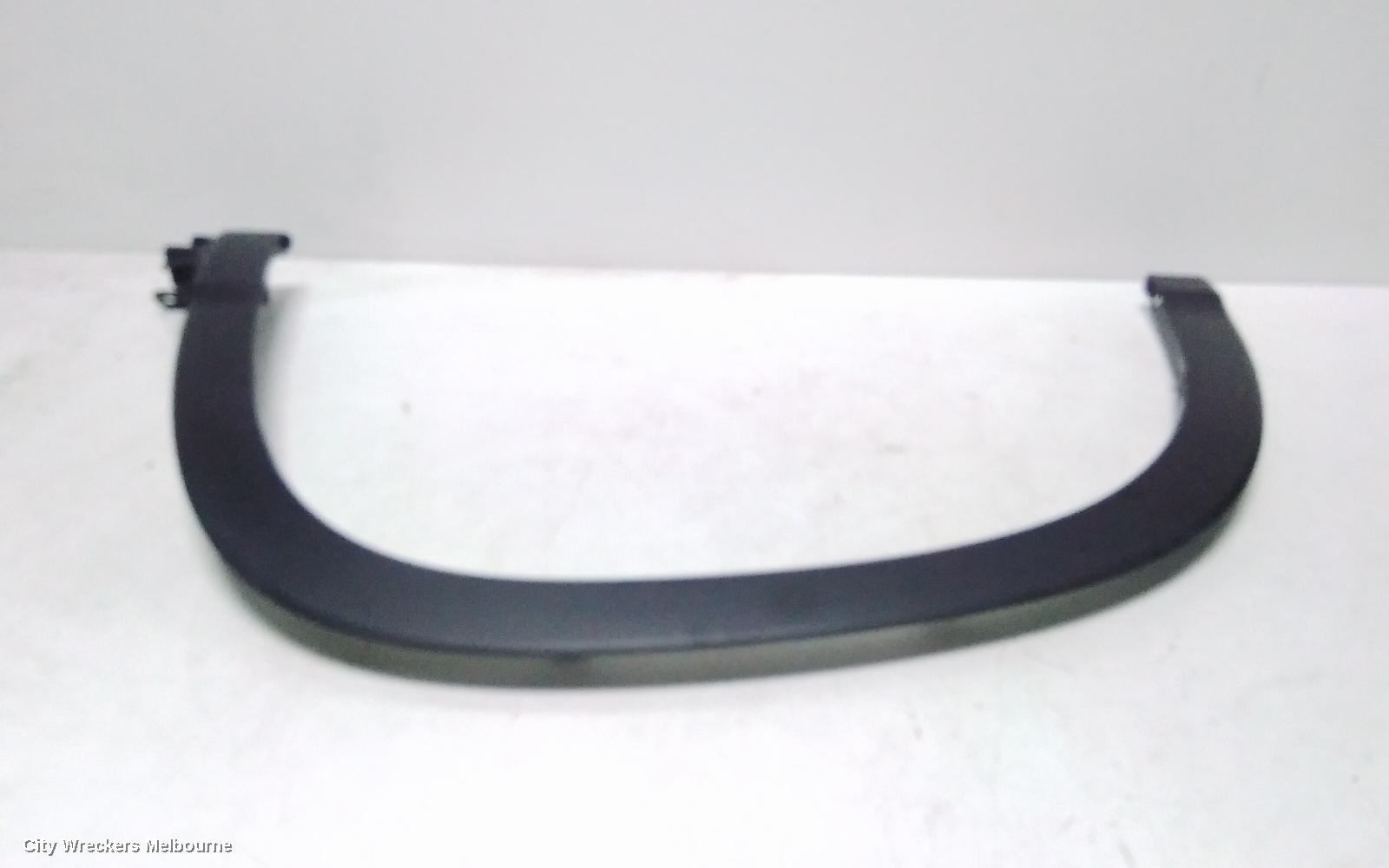 TOYOTA KLUGER WHEEL ARCH FLARE, LH FRONT, WHEEL ARCH MOULD, GSU50-GSU55, 12/2013 - 02/2021