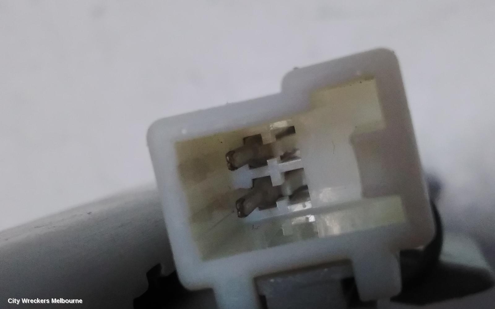 HYUNDAI ELANTRA HIGH LEVEL STOPLIGHT, 10/2003 - 07/2006