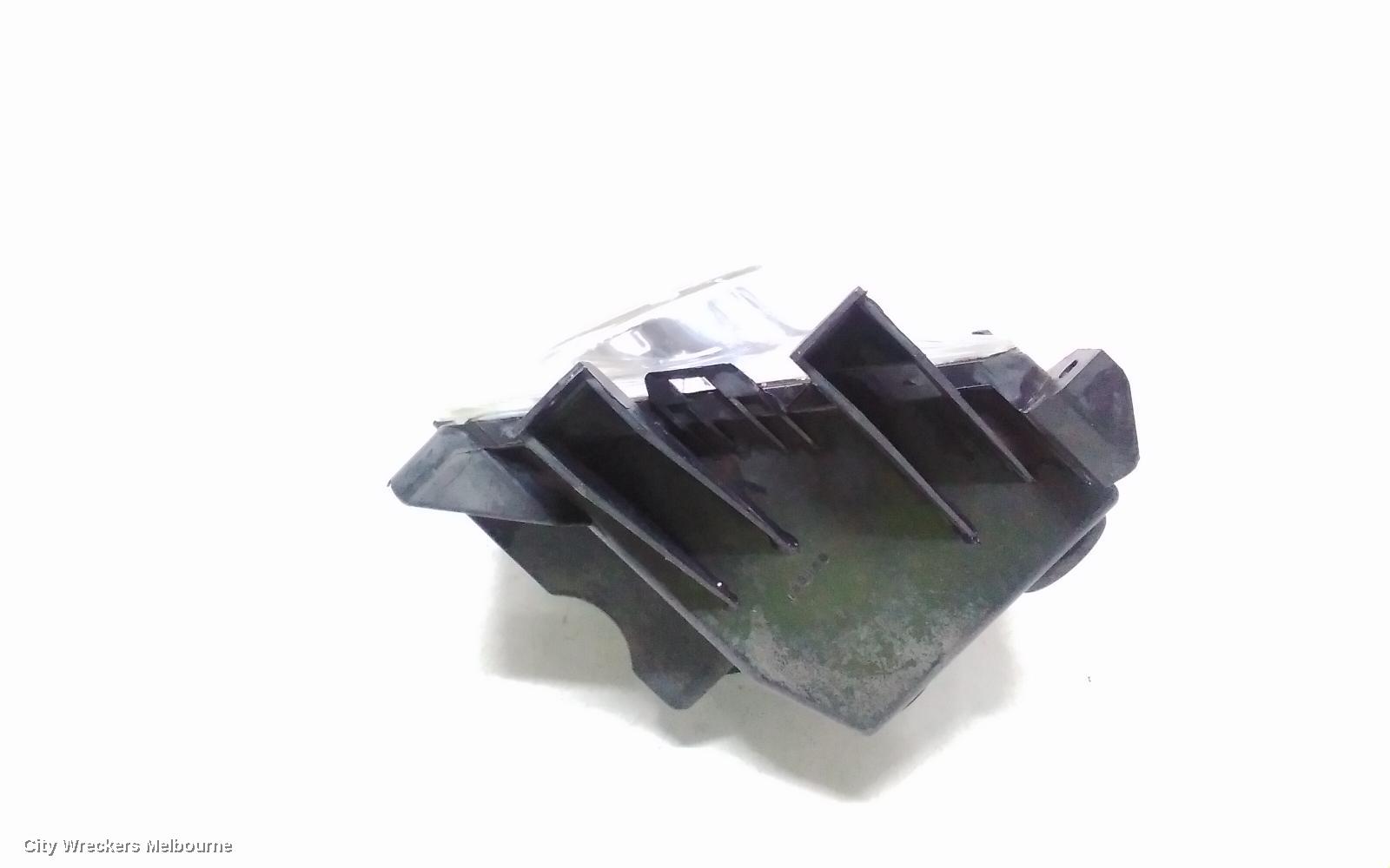 HOLDEN ASTRA RIGHT INDICATOR/FOG/SIDE, AH, BUMPER FOGLAMP, 04/2007 - 08/2009