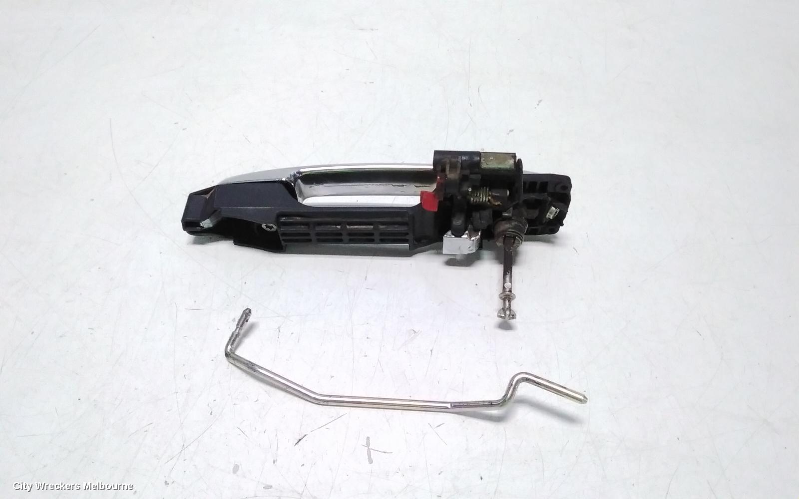TOYOTA HILUX DOOR HANDLE, OUTER, RH FRONT, CHROME, 02/2005 - 08/2015
