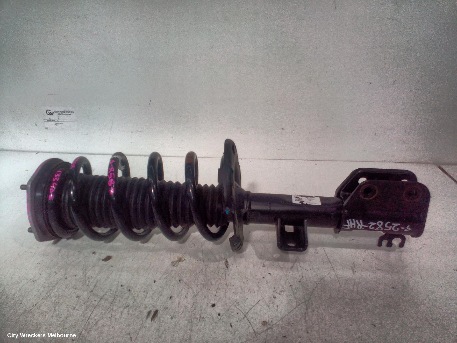 VOLKSWAGEN CRAFTER RIGHT FRONT STRUT, SY1, 08/2017 ONWARDS
