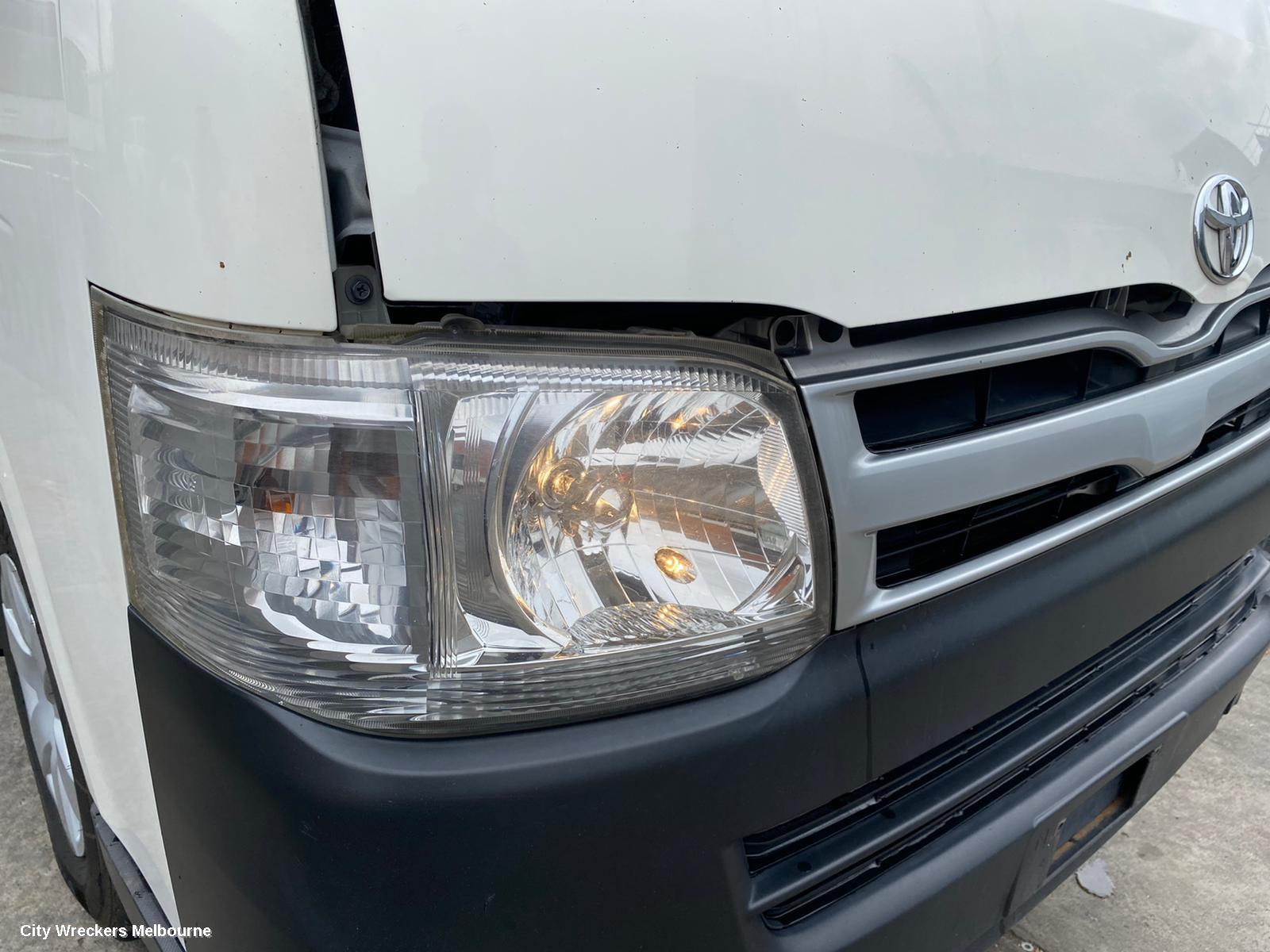 TOYOTA HIACE LEFT REAR HUB ASSEMBLY, TRH/KDH, 03/2005 - 04/2019