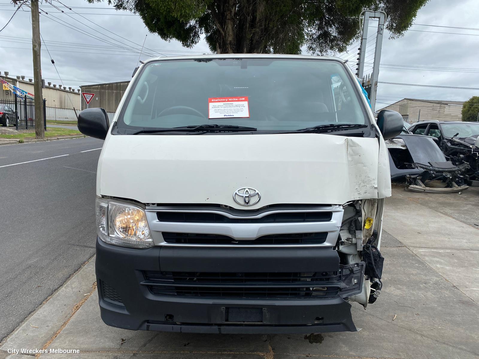 TOYOTA HIACE LEFT REAR HUB ASSEMBLY, TRH/KDH, 03/2005 - 04/2019