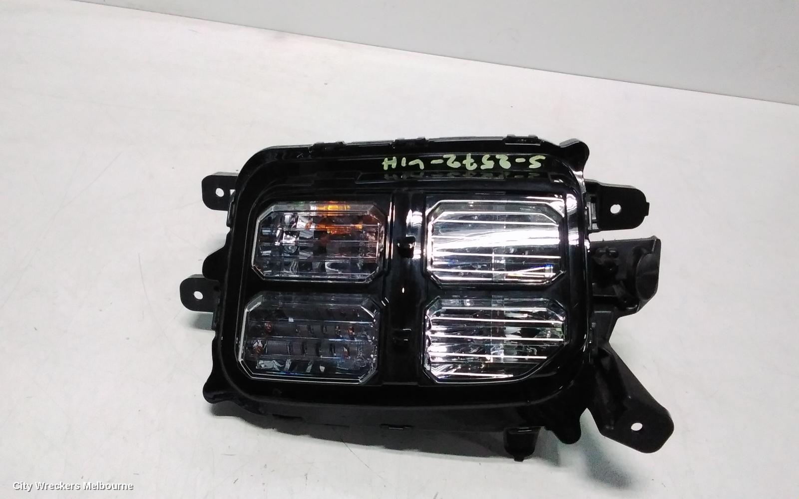 MITSUBISHI ASX LEFT INDICATOR/FOG/SIDE, BUMPER FOGLAMP W/ TURN SIGNAL, XD, 06/2019 ONWARDS